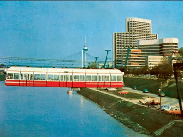 Abbildung der Schwebebahn in Manneim